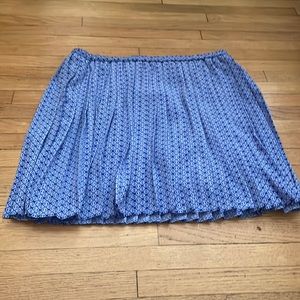 Women’s pleated short skirt
